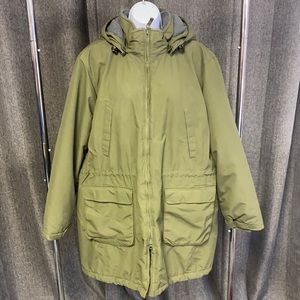 Lands End women’s winter coat, L 14-16. Color is army green.